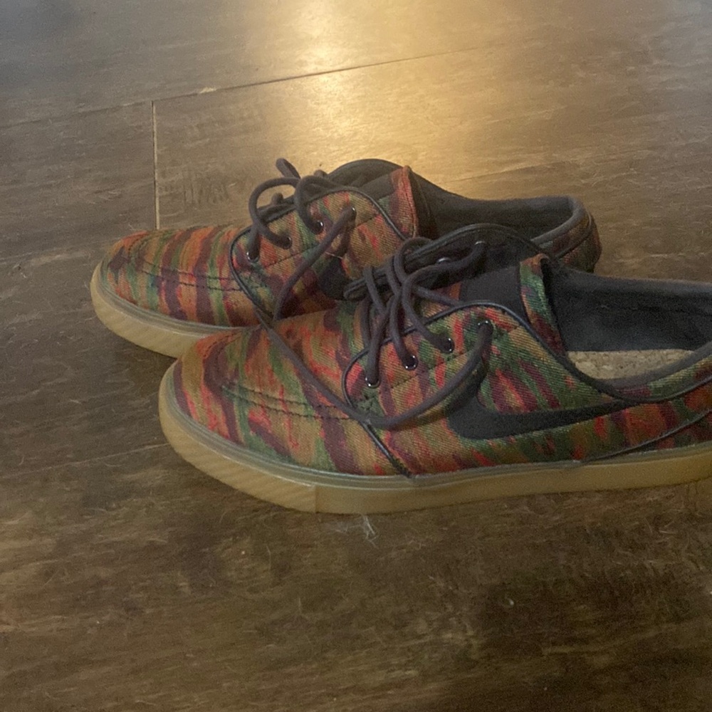 Stefen Janoski gum sole Nikes